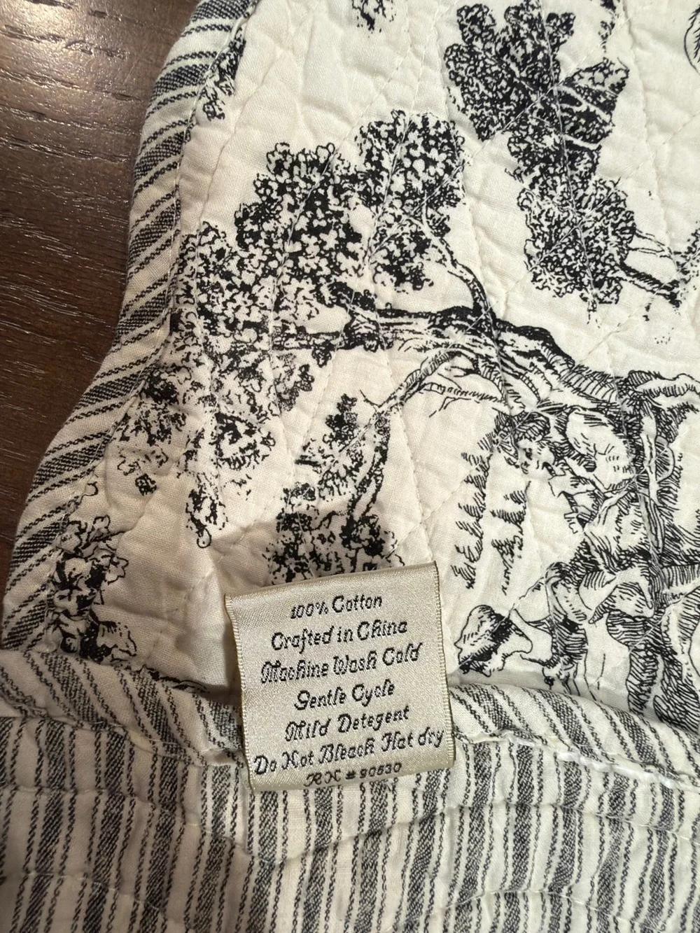 Black Toile French country pattern quilted table runner 69